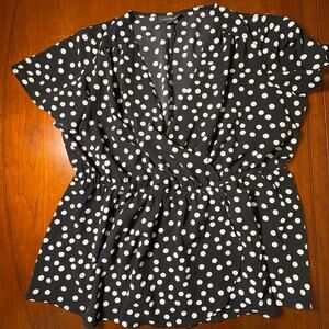 Lane Bryant Black and White Top Size 22
